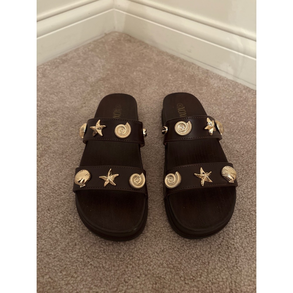 XOXO Brown Nautical Starfish Shell Gold Charm Double Strap Slide Sandals Size 8